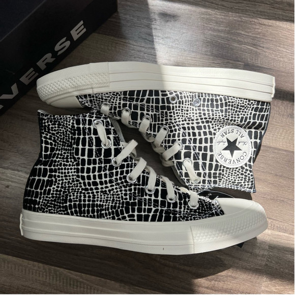 Converse Chuck Taylor All Star Hi - Picture 2 of 5